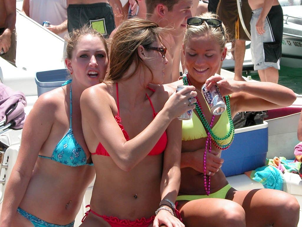 Unknown Hottie, Lake Havasu Memorial Day Weekend 2003 Pt. 1