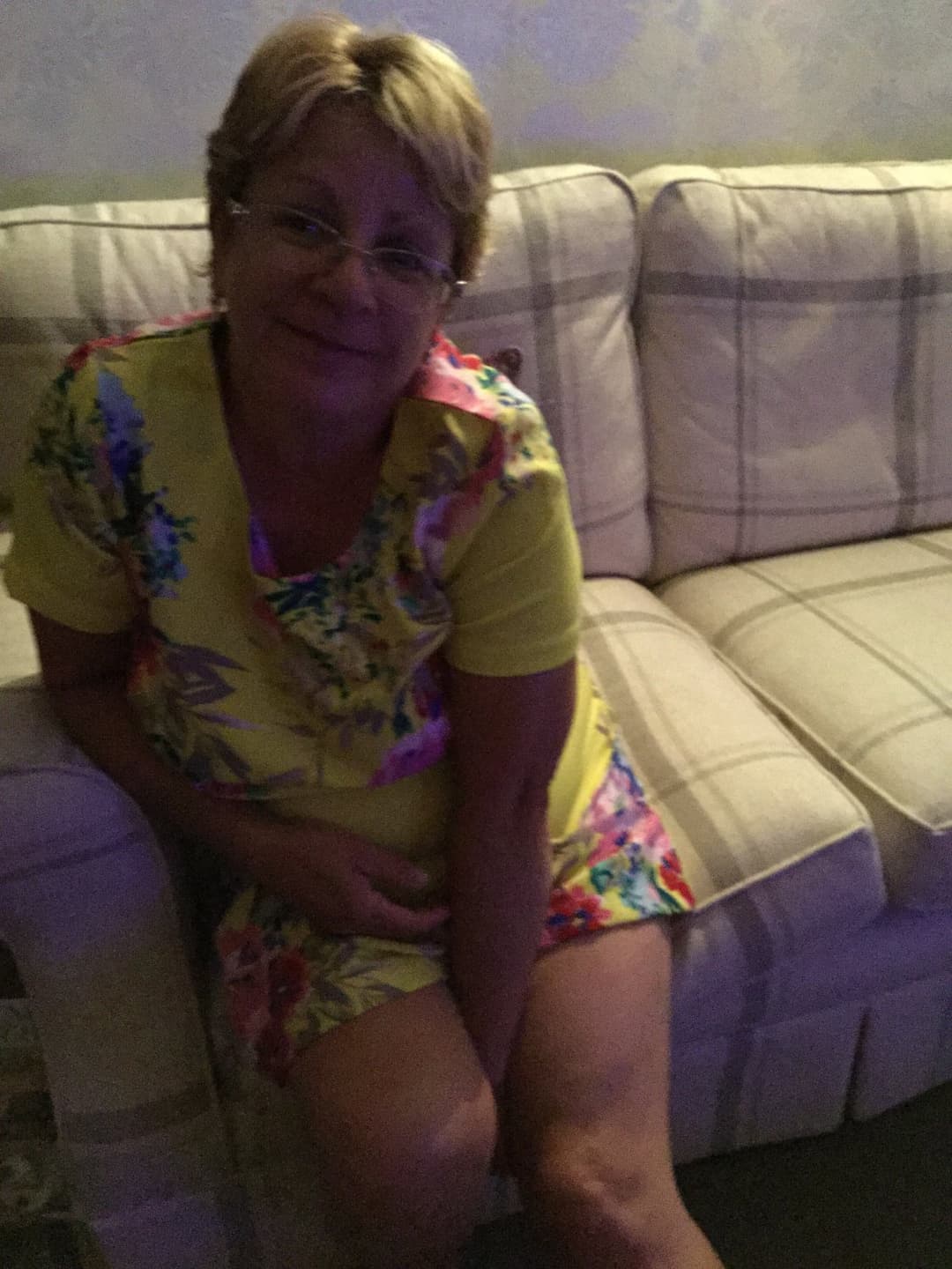 wife fucks in yellow dress