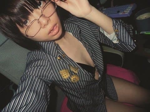 mid flat chested xmm makes up for it