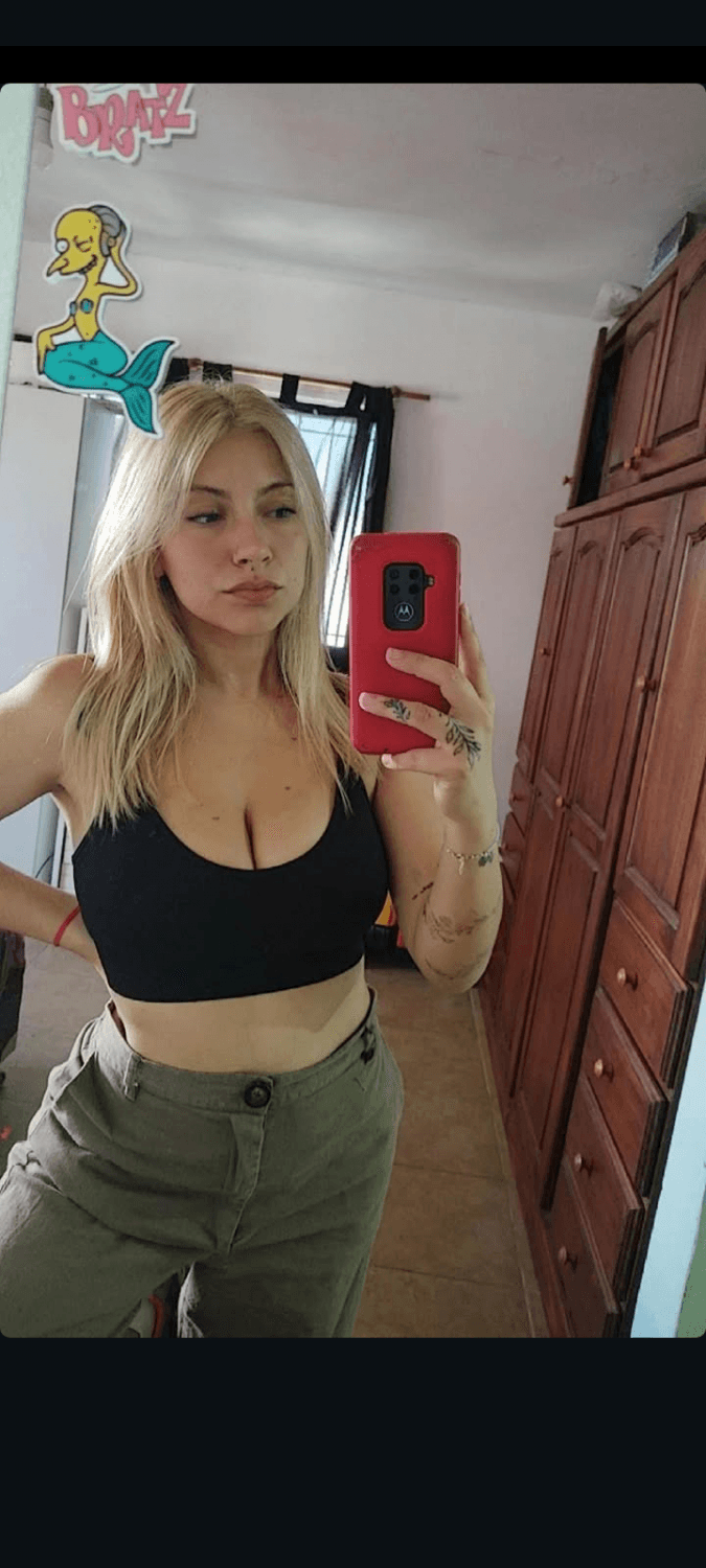 Click to view full size Lindo gato me salió la nena uff