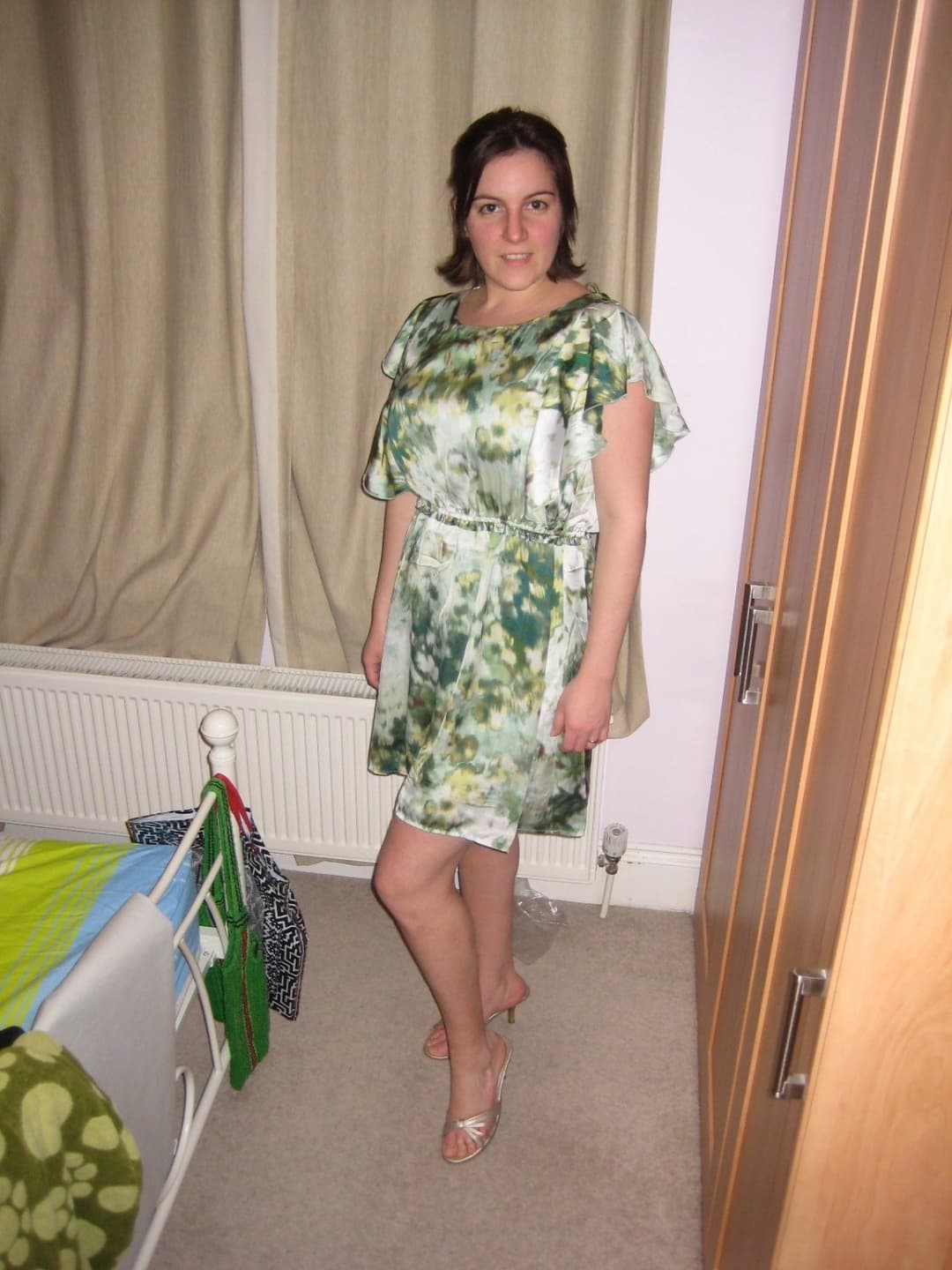 Who is this gorgeous UK lass?