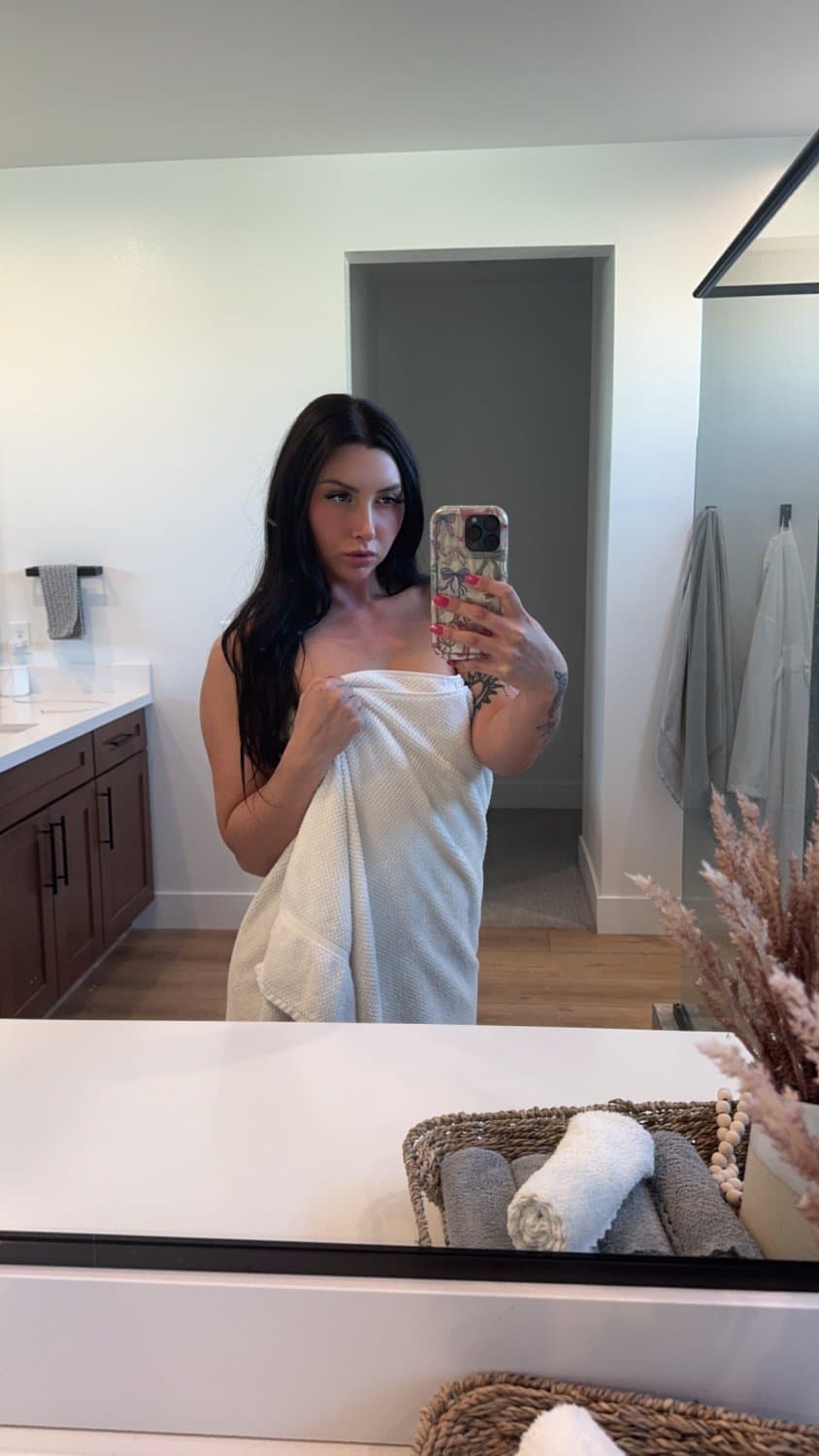 Towel’s on, but not for long