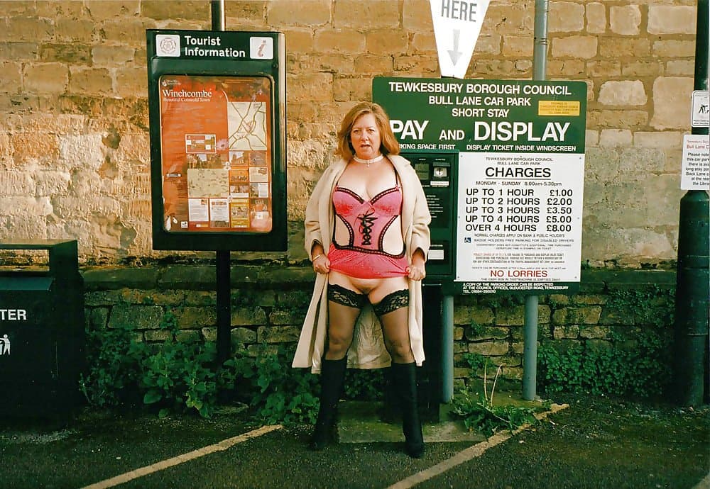 Mature naughty Nymphomaniac swinger