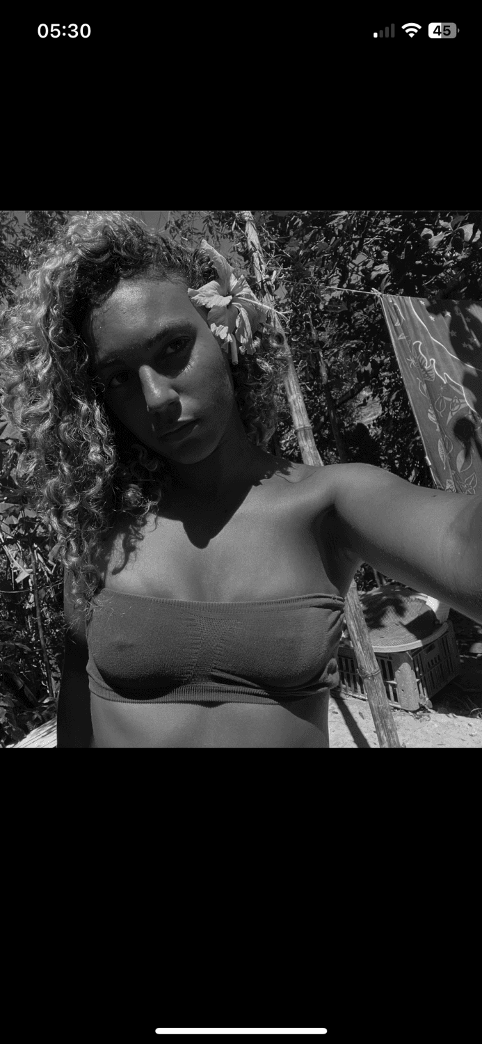 May Roma peitinho durinho adora mascar chiclete Delicia