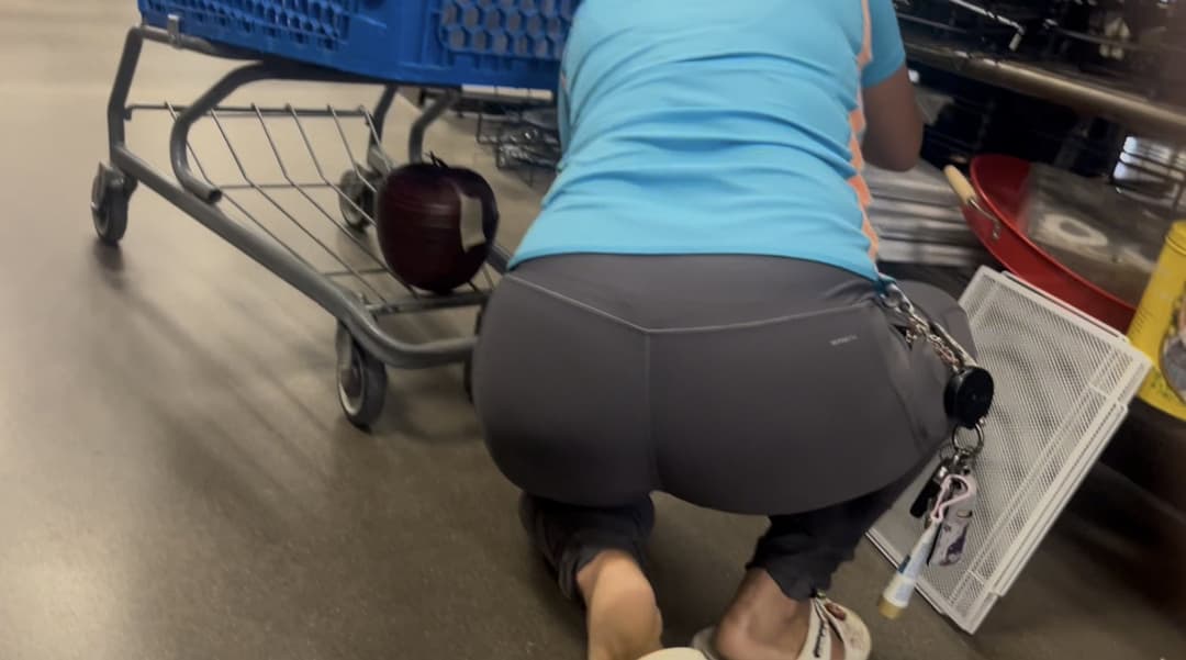 MILF shopping knew I was creeping. Started bending over for me to capture.