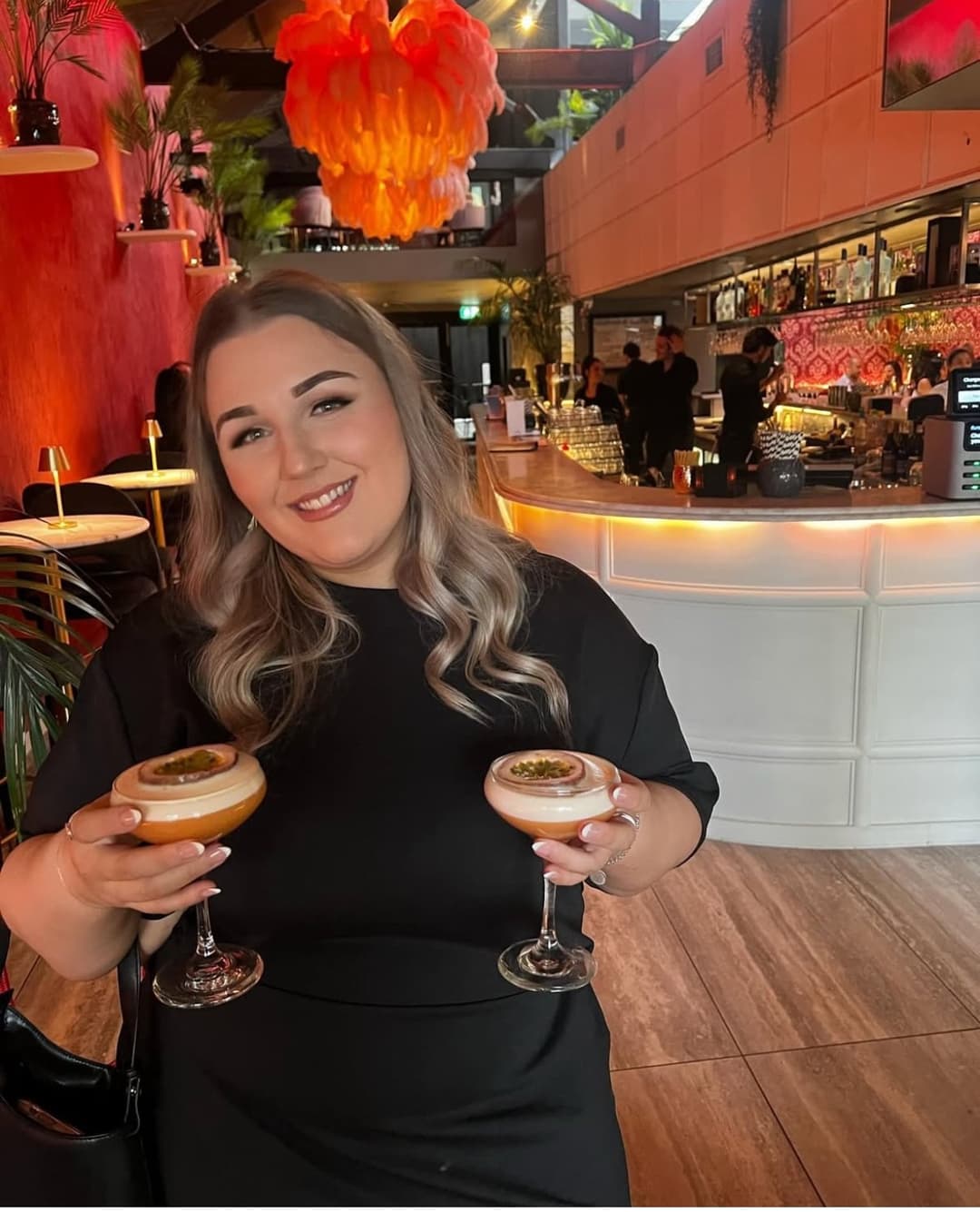 Kik fitfunseeker to discuss this blonde Aussie bbw and her fuckable face and DSLs. Tribs, edits, cap