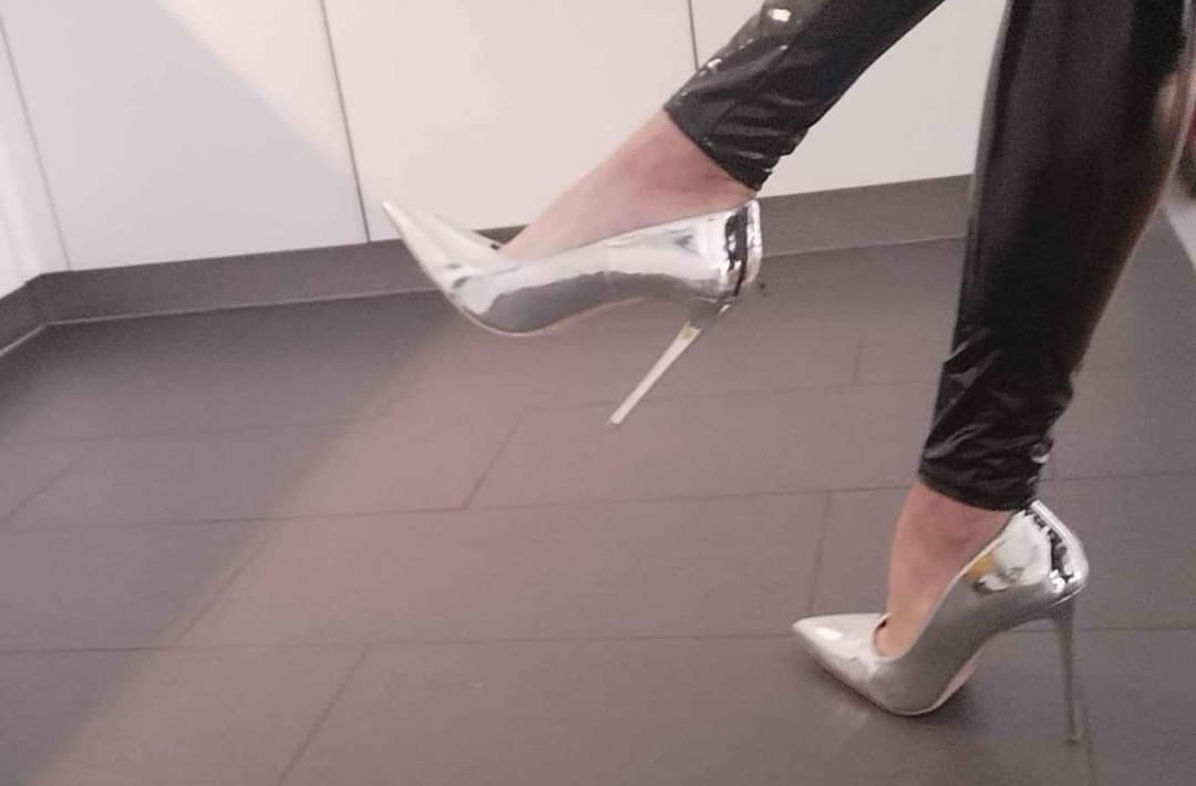 High Heels silver ?