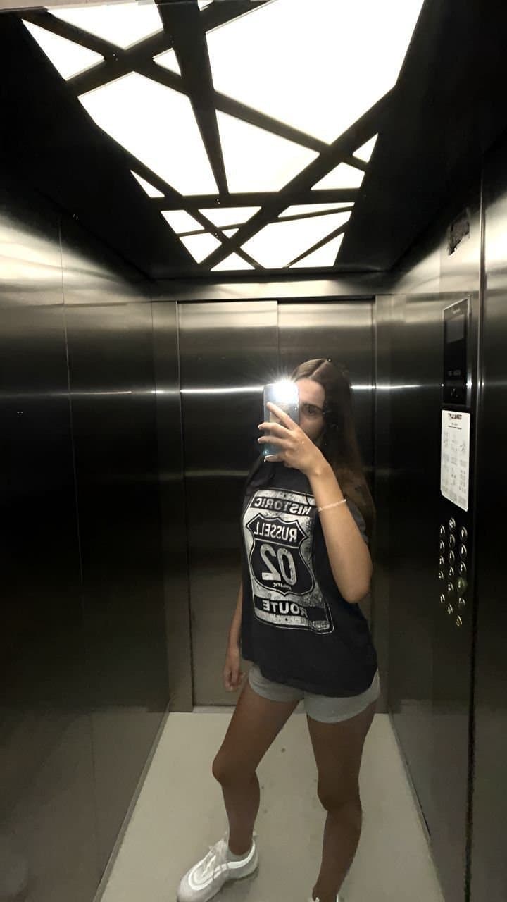 She was built for sucking dick she has blowjob skills like no other.