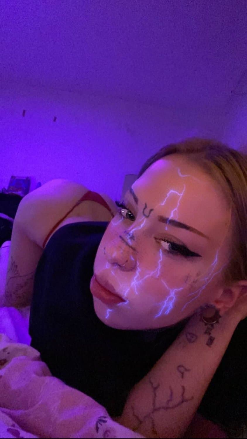 Tight German Emo Slut Aaliyah