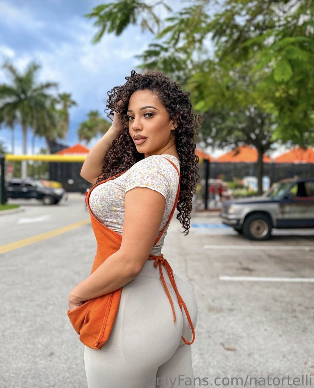 Big booty fine ass Brazilian Natalie