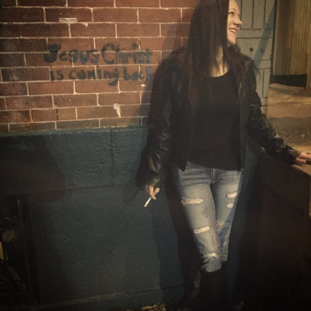 Click to view full size Meet Autumn - Wife, Mom & Cumdump