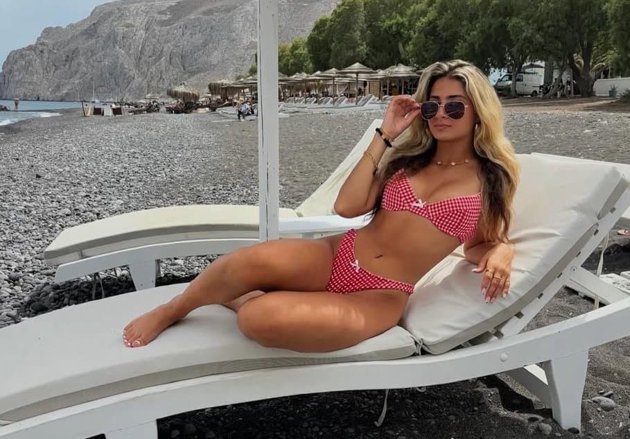 Click to view full size College slut hot irl hot pics and ass Will add her socials or nudes if she’s reposted orTRIBBED