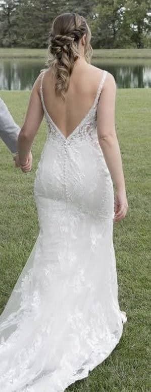 Sexy Kiersten has a great charm