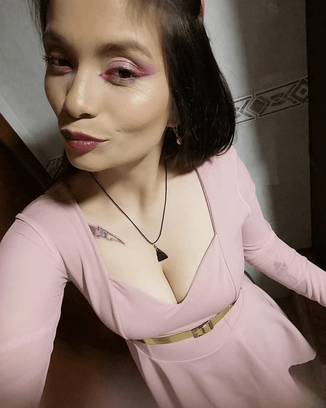 Mamacita rica y soltera jovencita