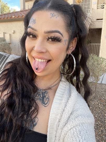 25 year old tattoo Dulce Latina escort that I f yesterday