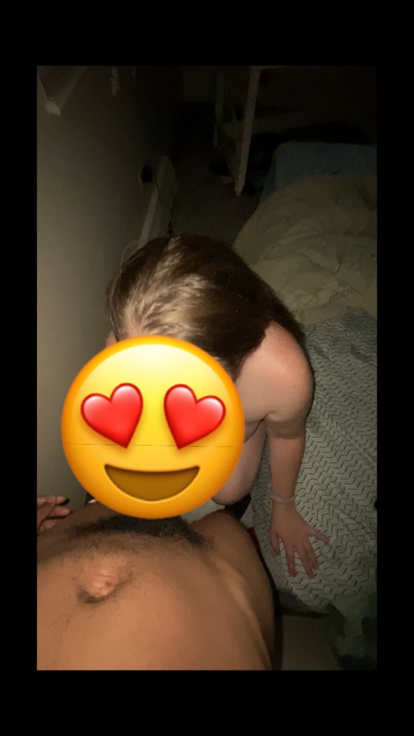 Click to view full size Sexy busty big tits content babe with a phat ass add my snap to buy content Snapchat @lexilove777