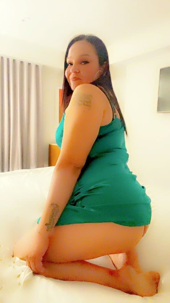 REAL.AUTHENTIC.NATURAL. BBW mother in law Latina madura suegra FOUND IN HER phone