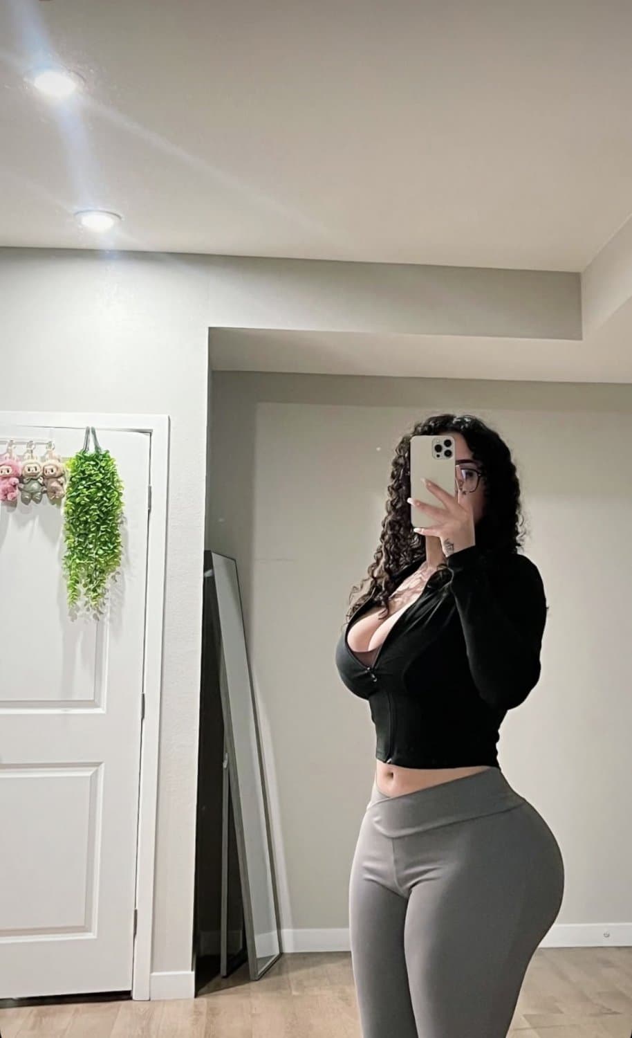 IG Single Latina Mom is Always Super Horny?