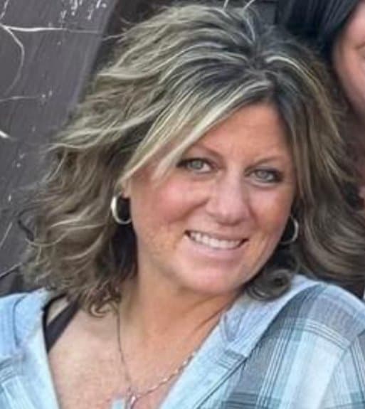 Click to view full size Sexy Blonde Freckled Milf