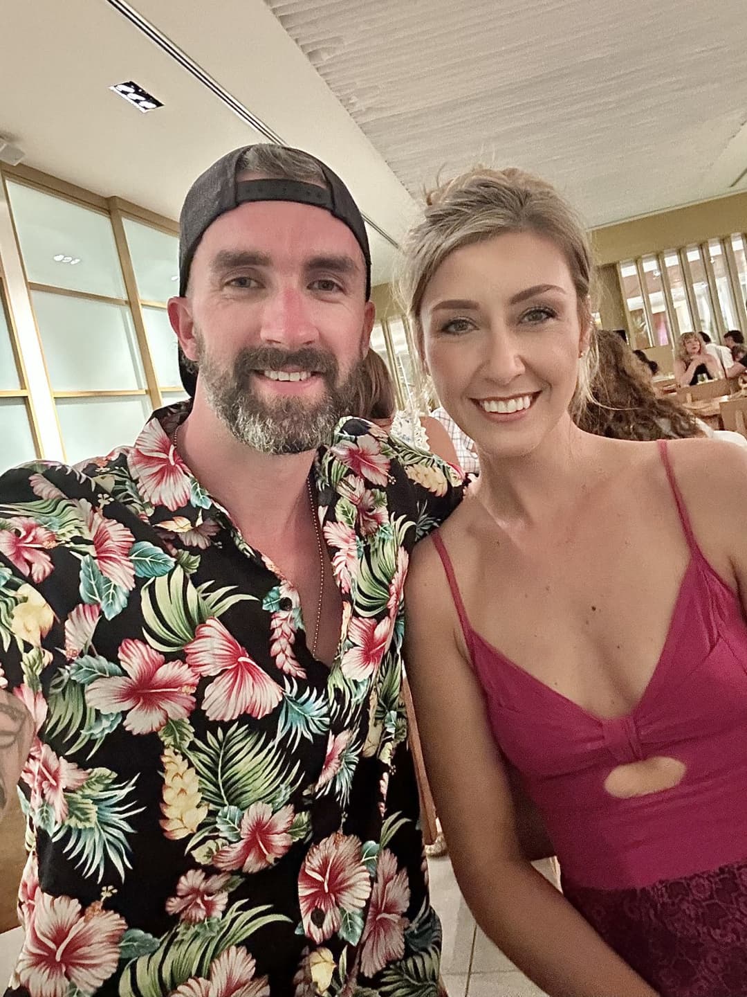 Loose pussy wife Helen and hubby vacation in Mexico