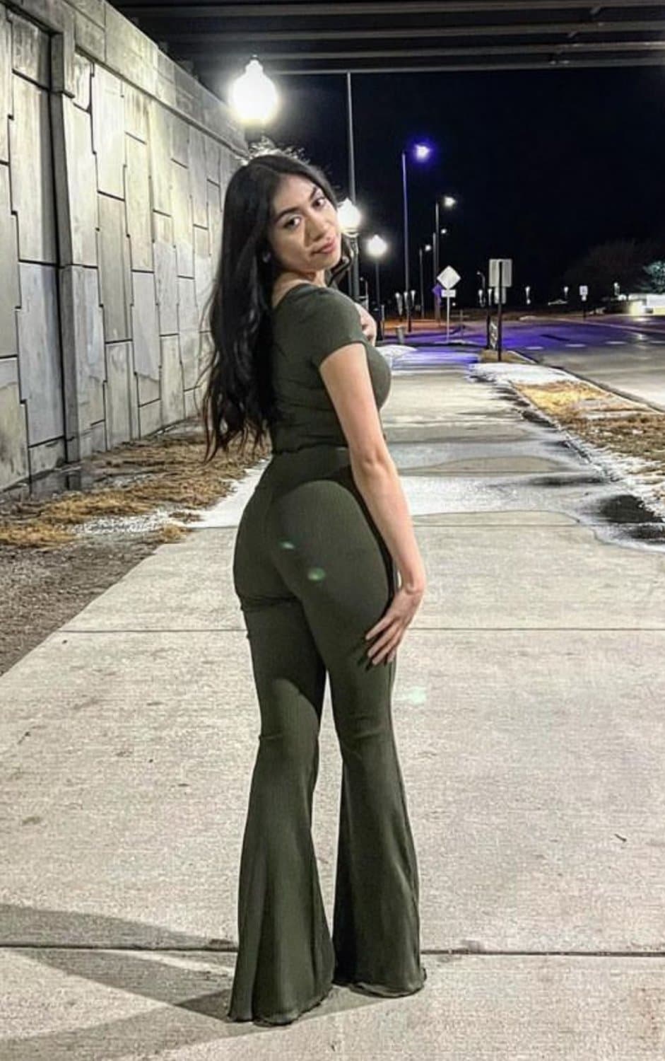 FUCKING THE SHIT OUTTA MY COUSINS BABYMAMA!!