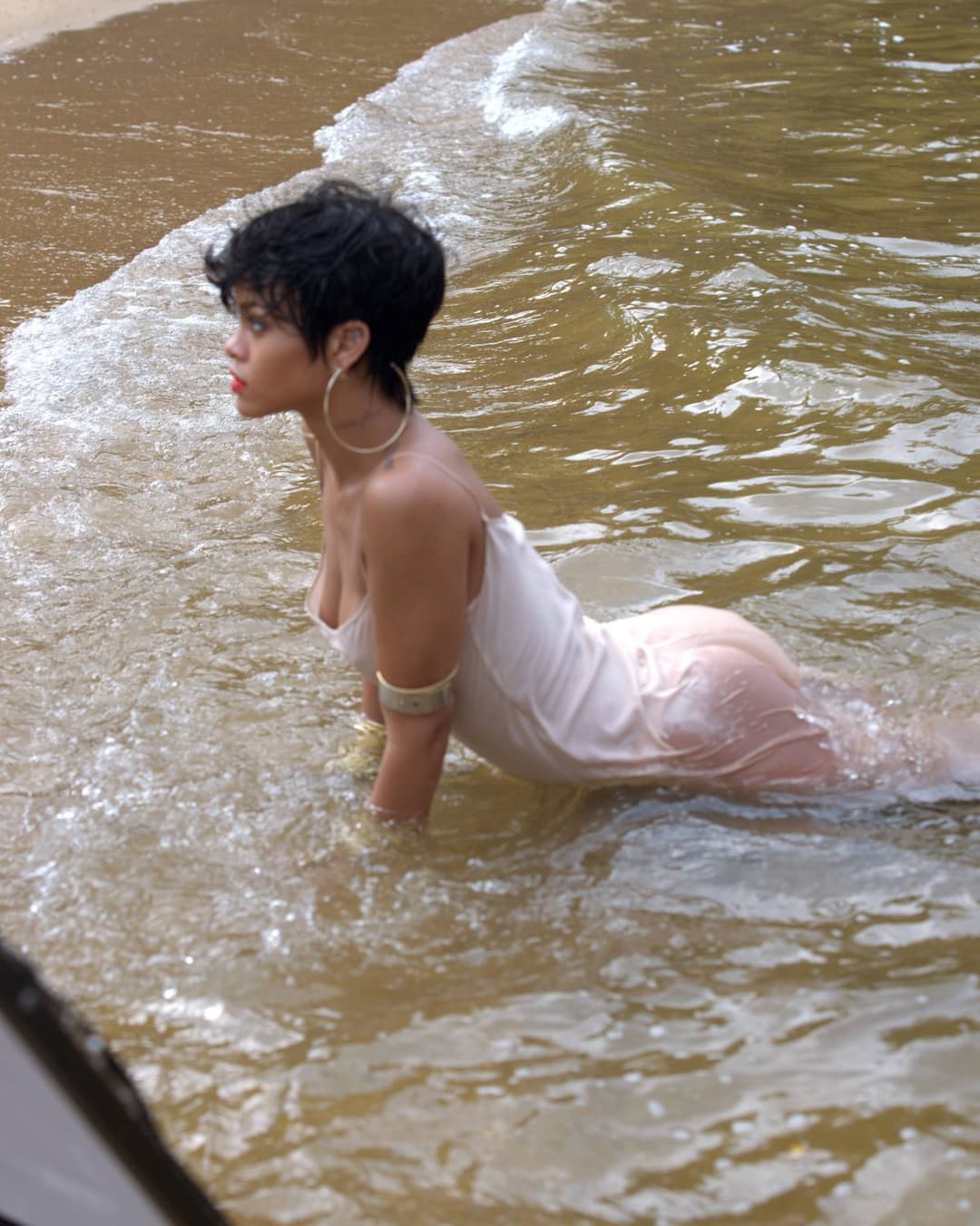 Rihanna - 2014 Vogue Brazil Outtakes v1