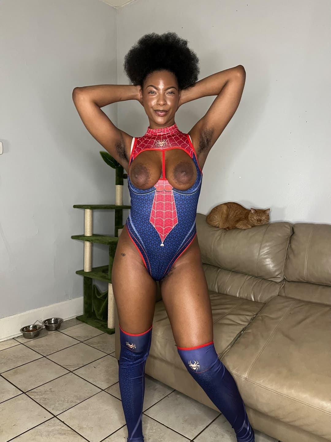 Green Eyed Gamer Girl g00n content