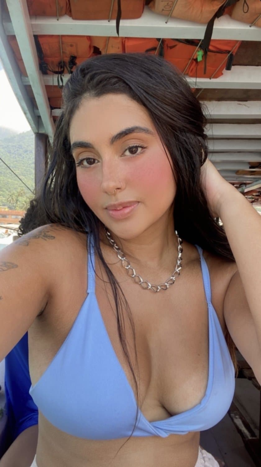 Novinha bunda grande