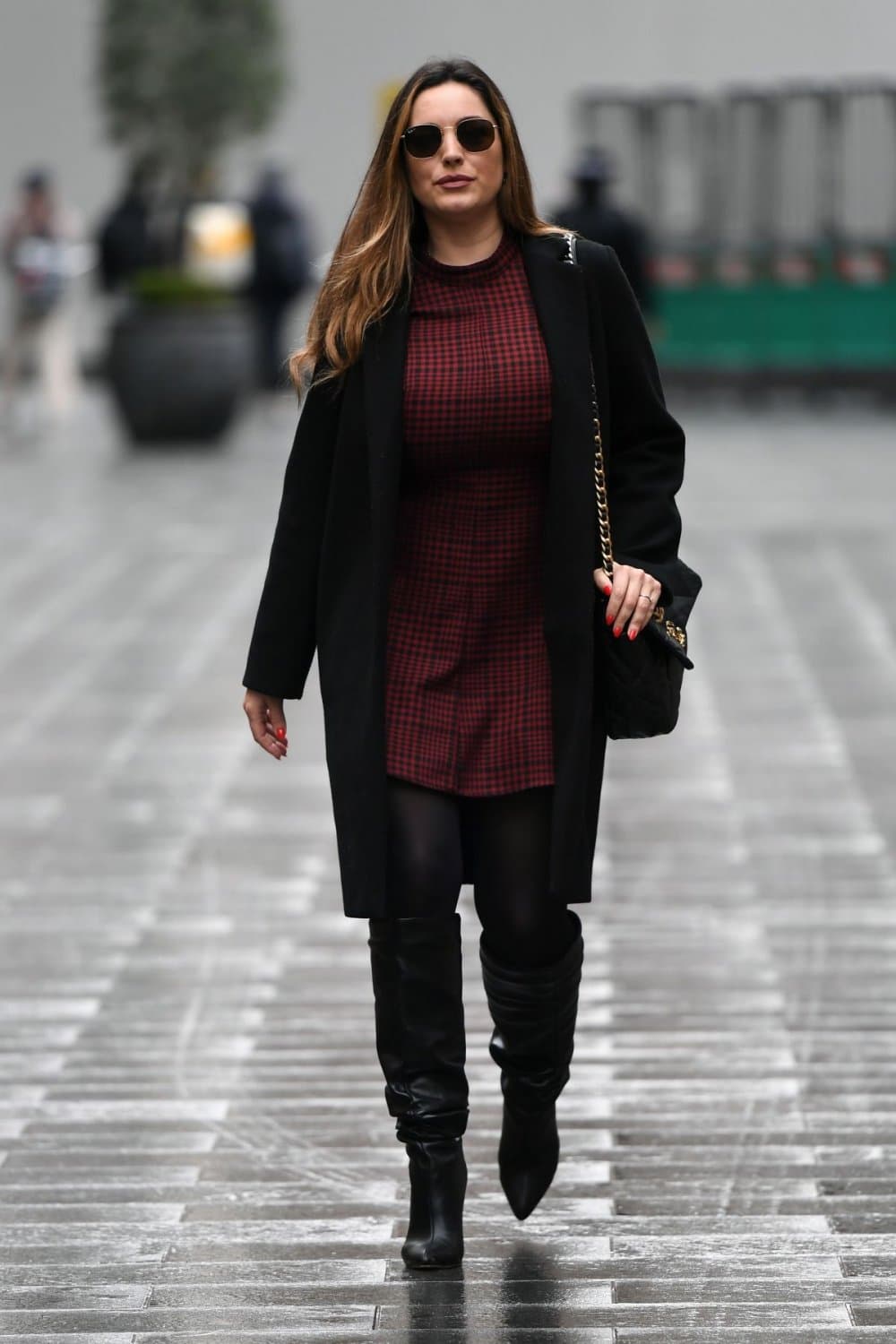 Kelly Brook - Black Knee High Leather Boots