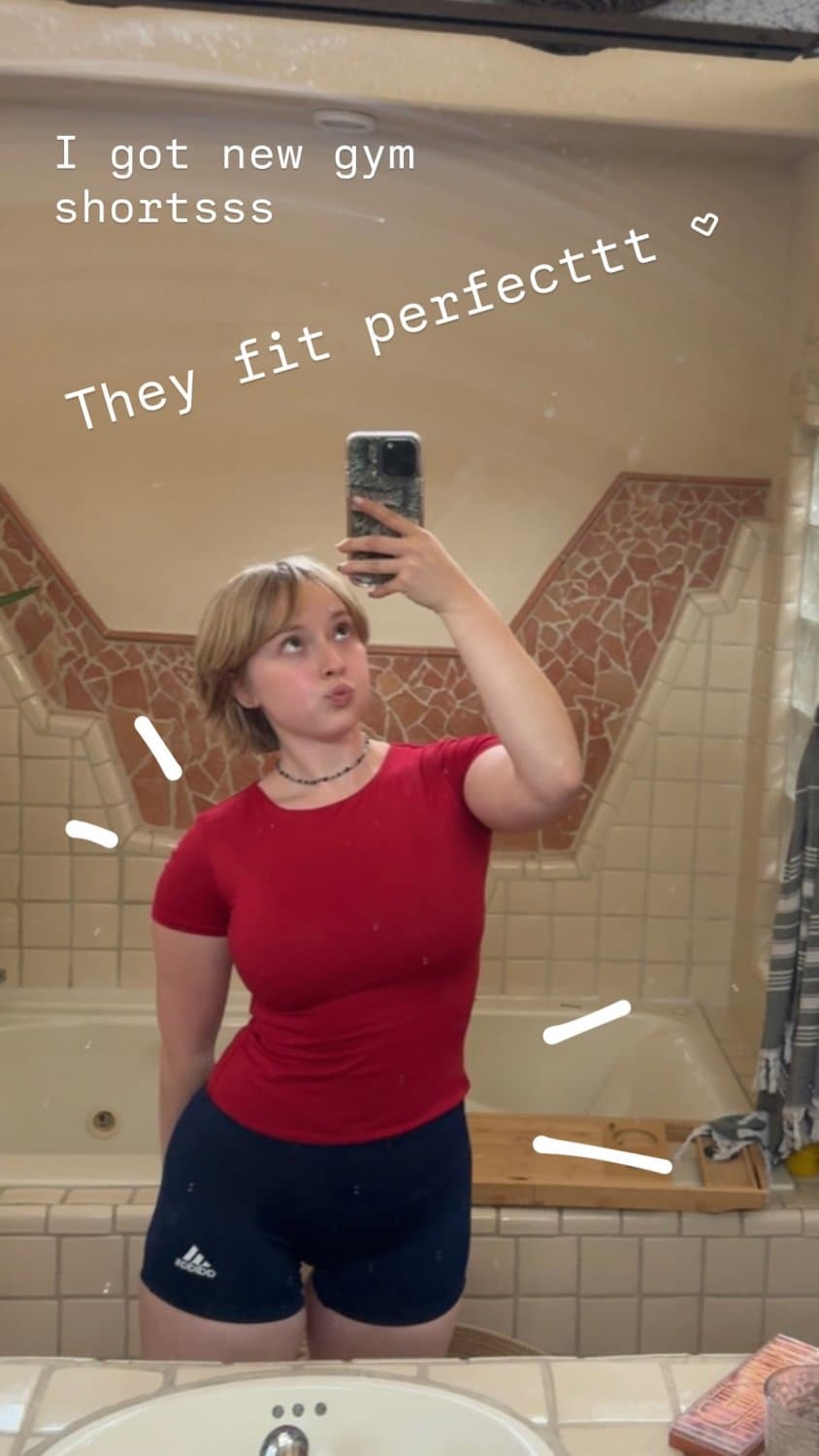 coxuda gostosa igual à bulma