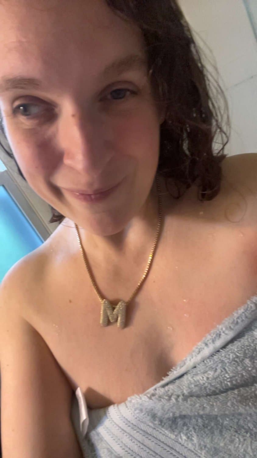 Click to view full size Sexy Illinois Cross Eyed Milf Part 2 ?