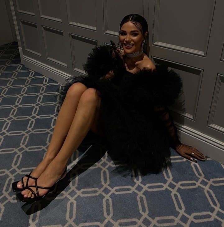 Sexy glamour feet pedicure woman