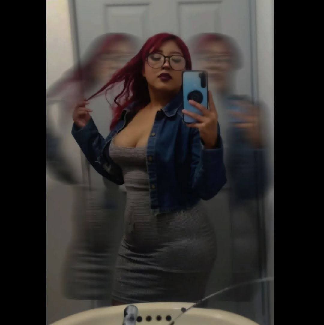 Morena caliente tetona