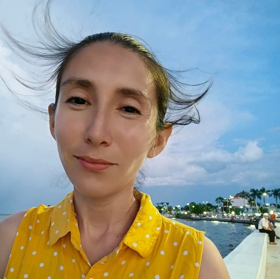 Click to view full size Mexican Mature Roxana