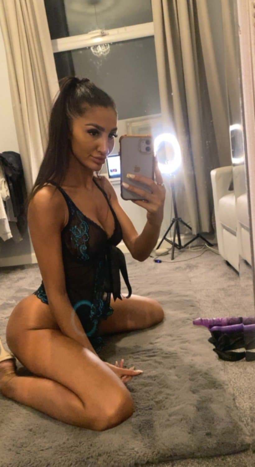 Can I please sit on your face or would you rather me sit on your dick?