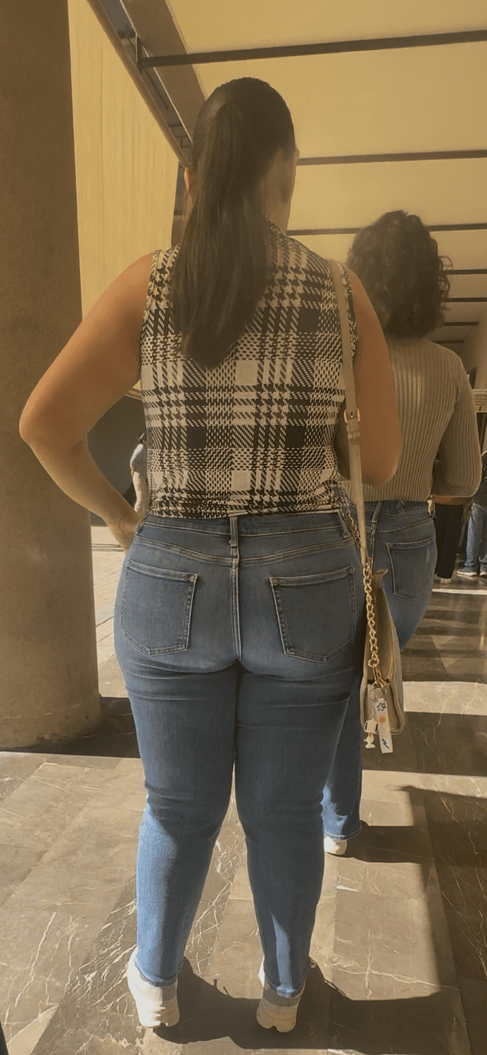 Ricos culos en la calle