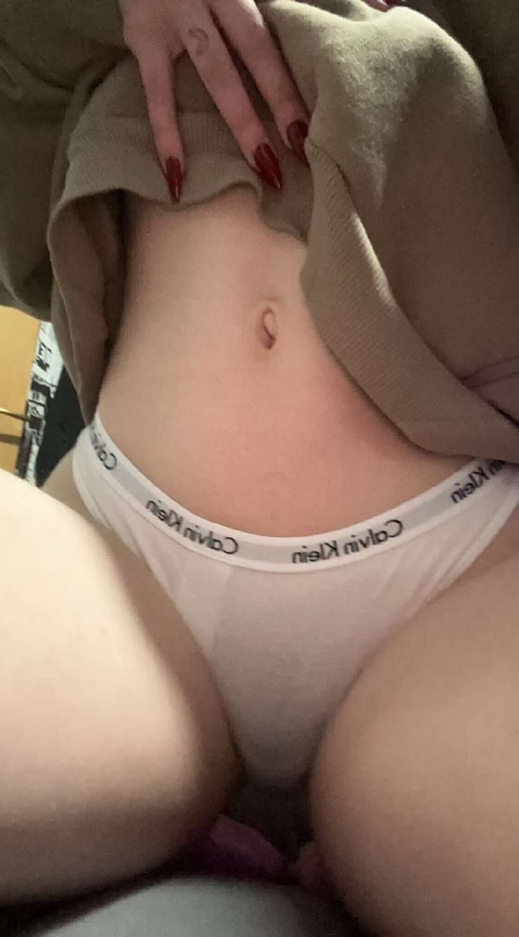 Click to view full size Make me a dumb depraved leaky mess for you irl nn feet bikini wife sis gf kik goonergone2