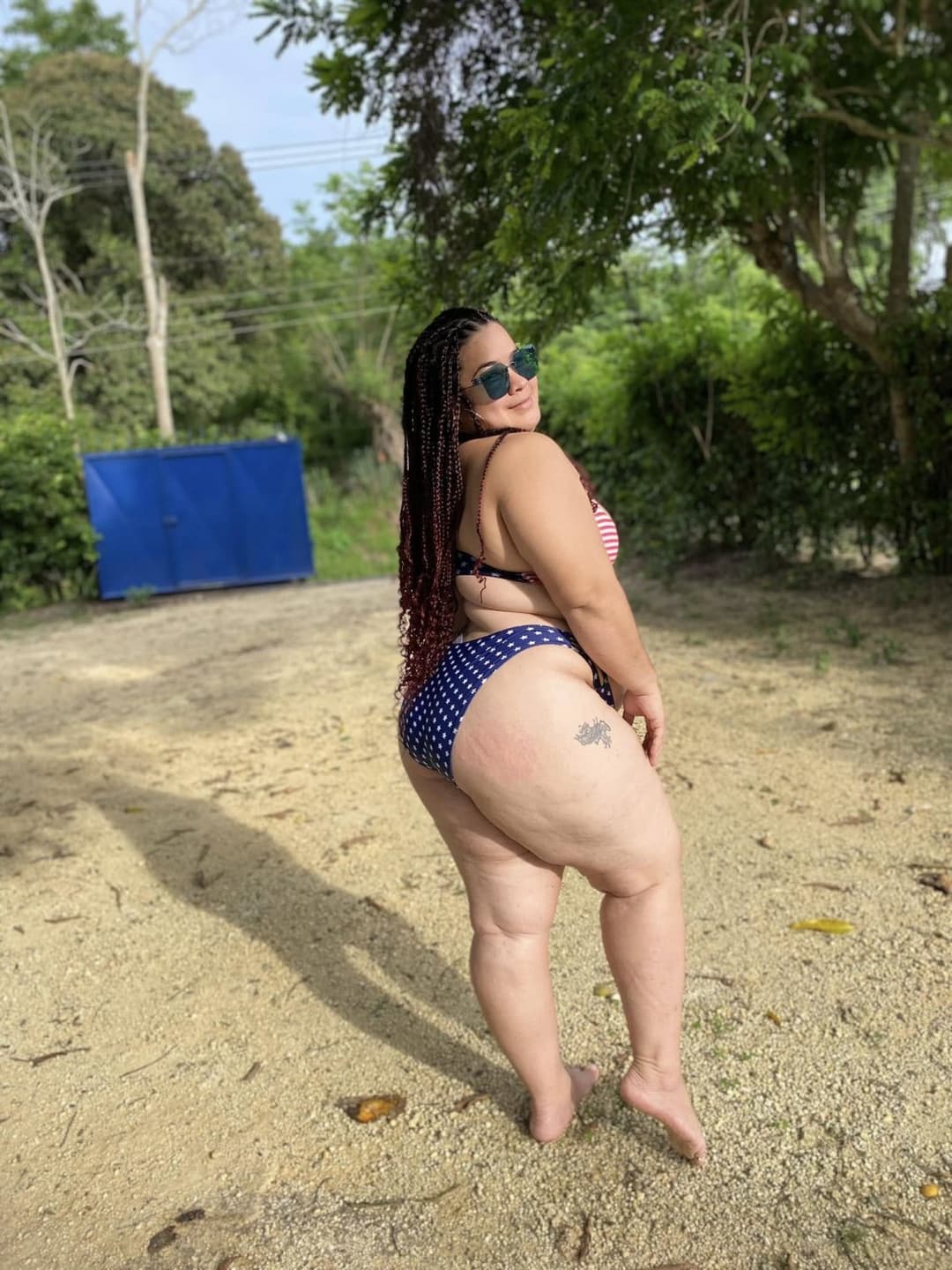 COLUMBIAN BBW BIKINI BABE