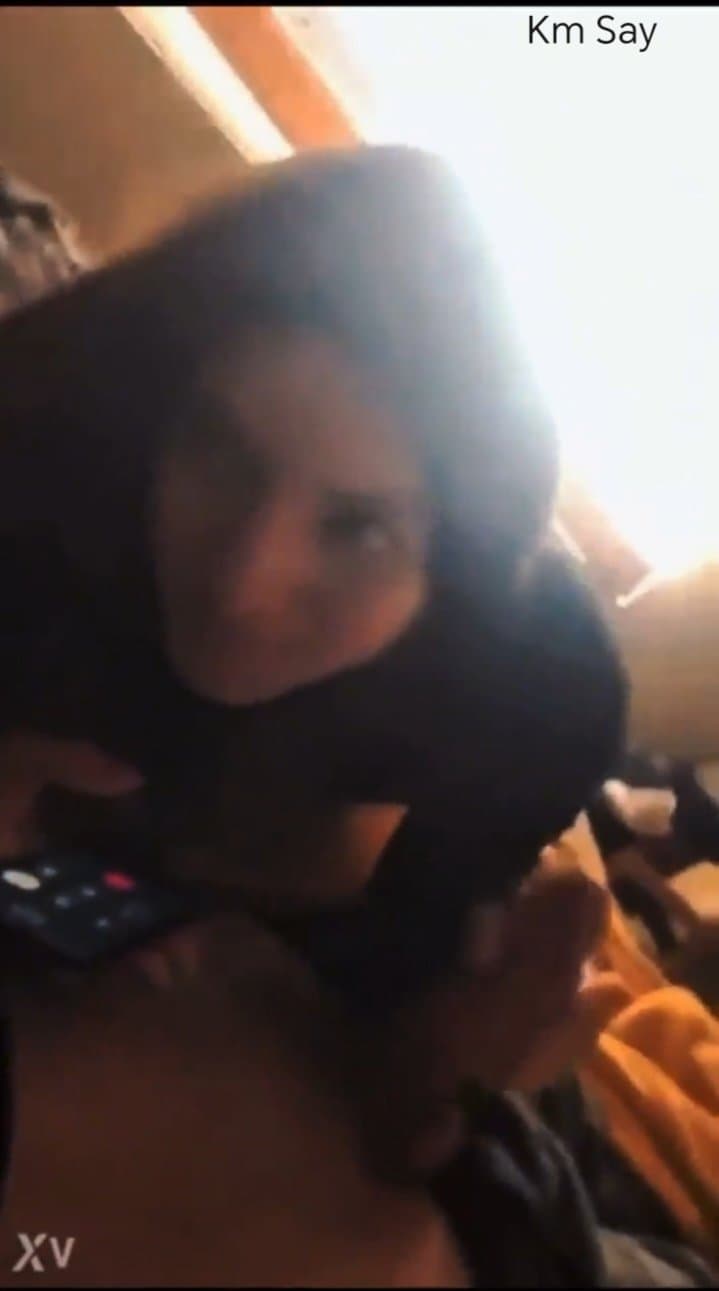 Hermanastra entra al cuarto a mamame la verg xq dice ser mi put4 mi perr4 q saca leche.