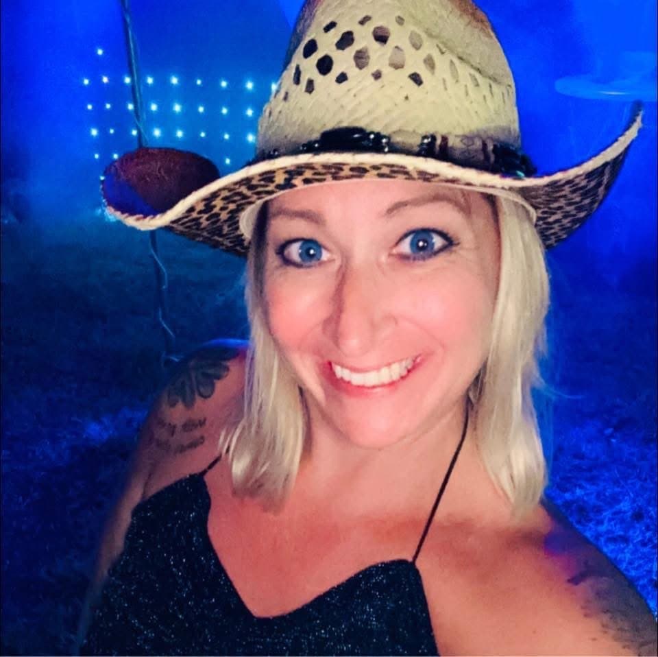 Cheating wife loves BBC