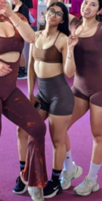 Click to view full size Bffs?❤️