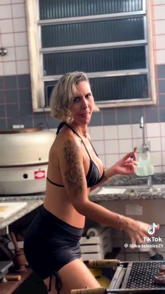 Ebony amateur   milf huge bbc blowjob cum and facials