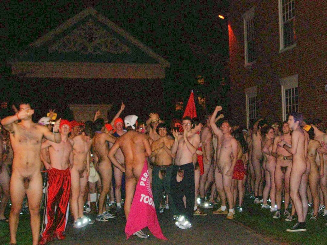 Passeio Mundial de Bicicleta Nua