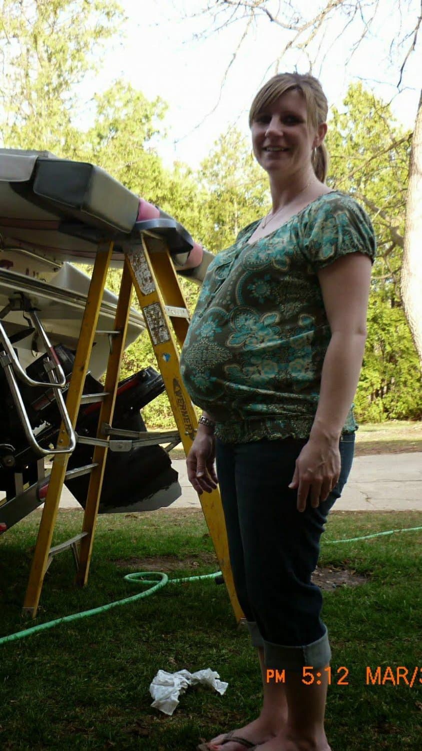 Tanja, regular mom by day, hogtied bondage slut by night.