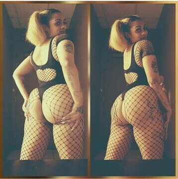 Click to view full size Sexy lady in thong bodysuits compilations