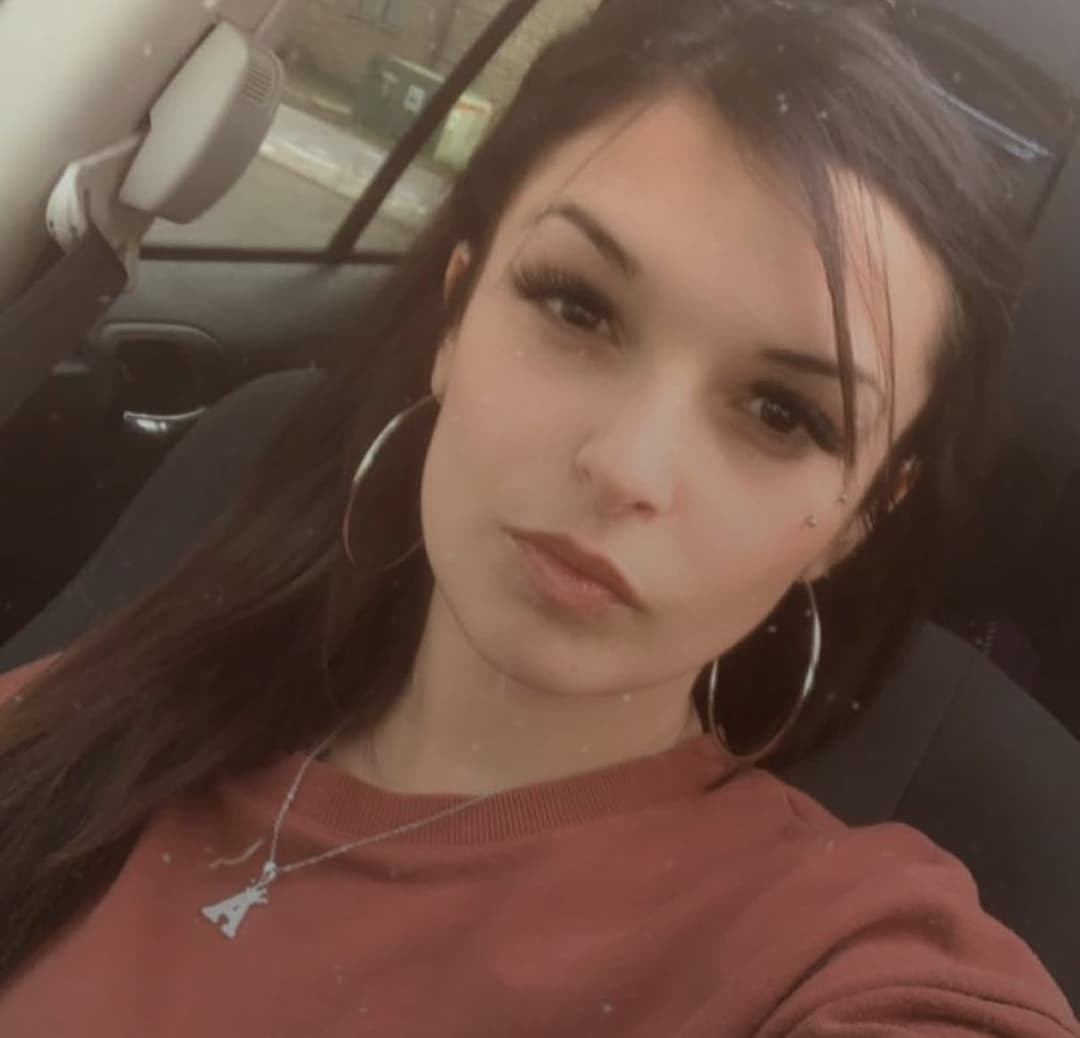 Click to view full size Sask native natives Rez slut native Saskatchewan amber langan if you had any dm me