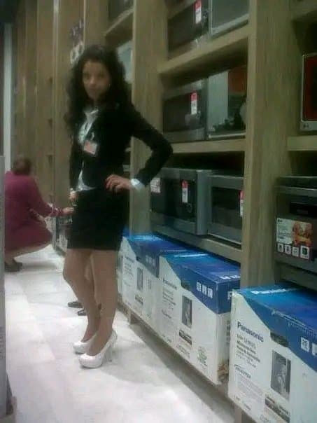 Vendedora mexicana sexi de Elektra