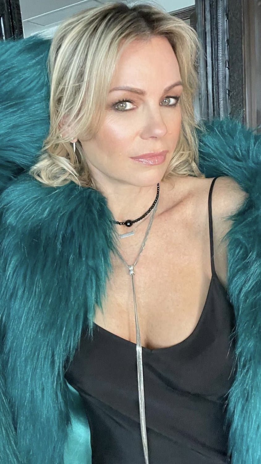 Edging material hot milf