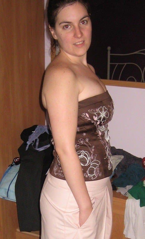 Who is this gorgeous UK lass?