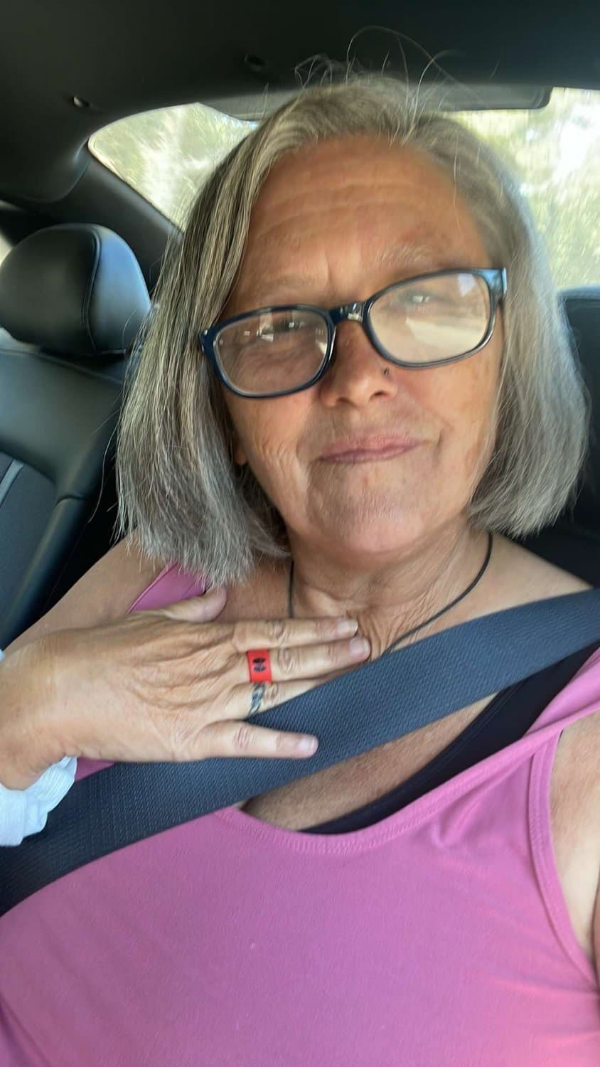 Nymphomaniac GILF Carrie